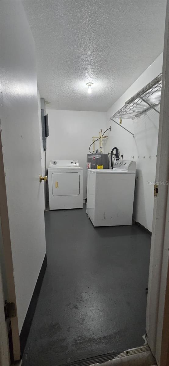 401 SKYLARK LN NW, PORT CHARLOTTE, FL, 33952