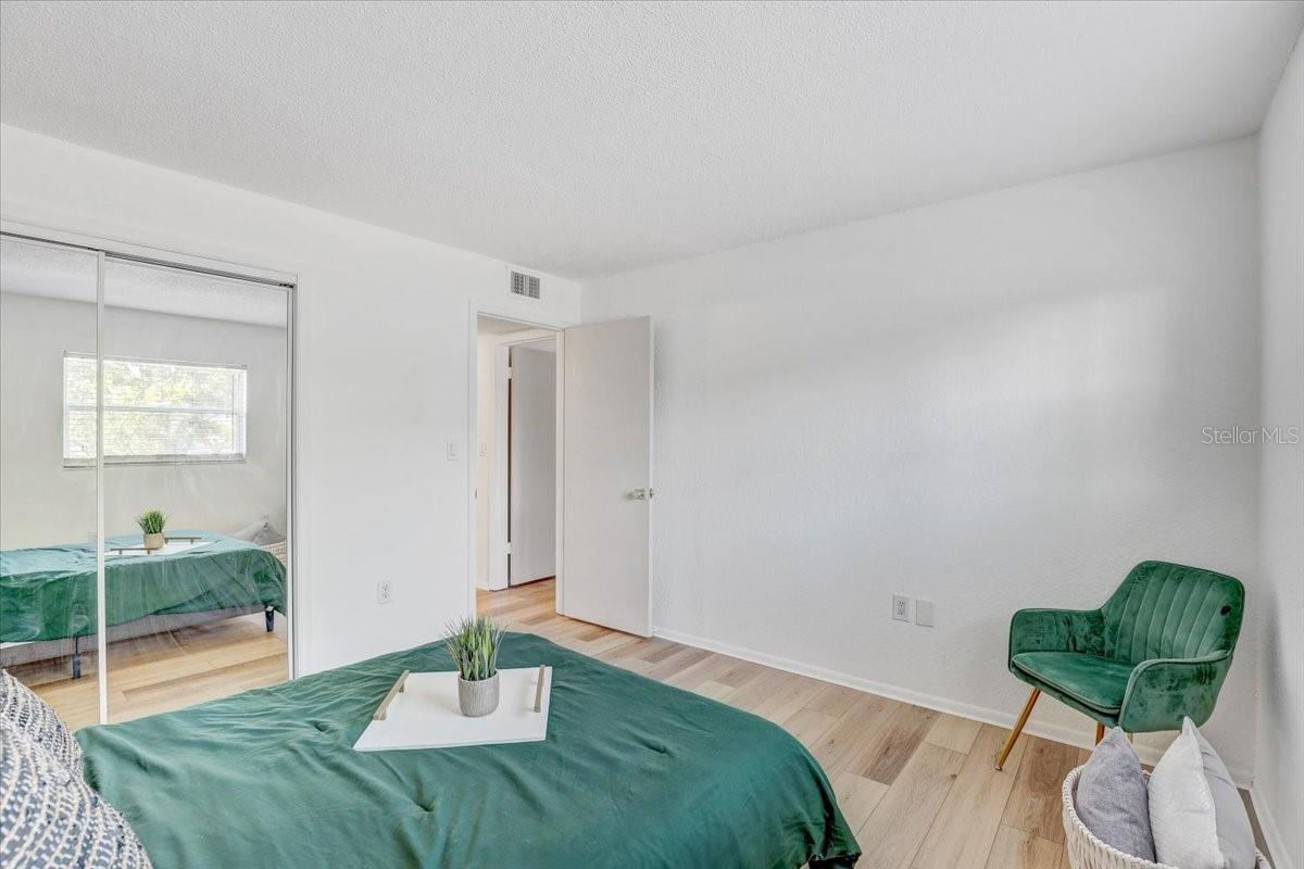 350 79TH AVE N #204, ST PETERSBURG, FL, 33702