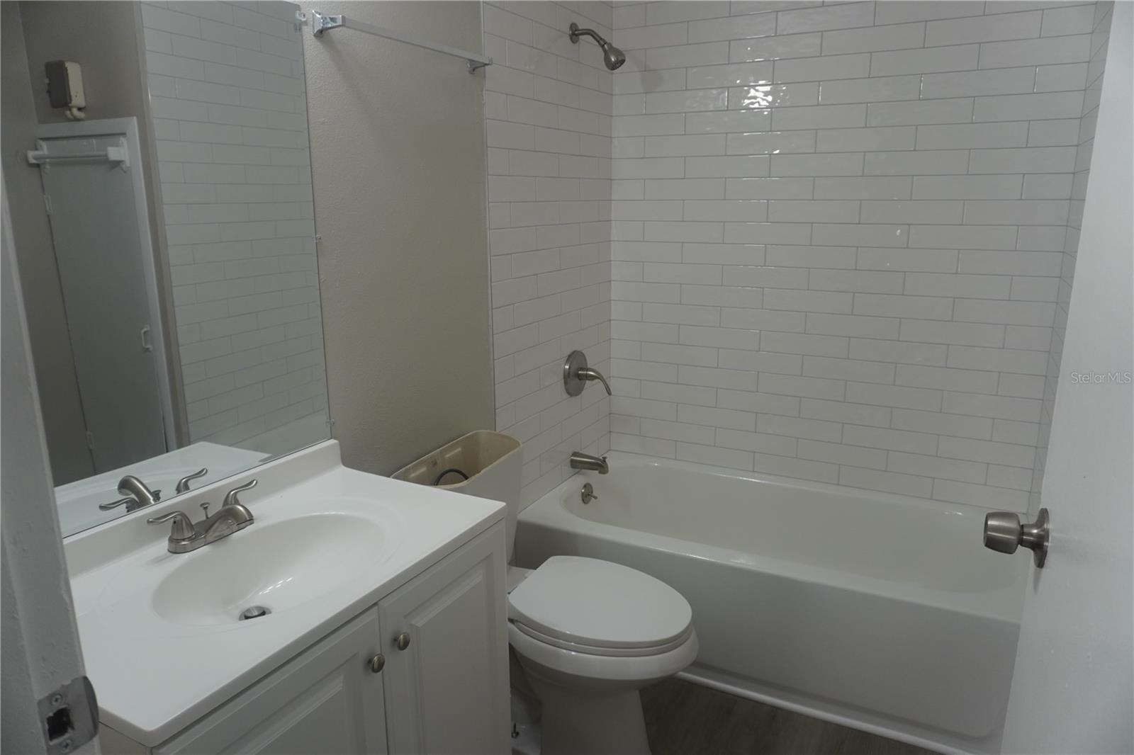 8907 N WILLOW AVE #1/2, TAMPA, FL, 33604