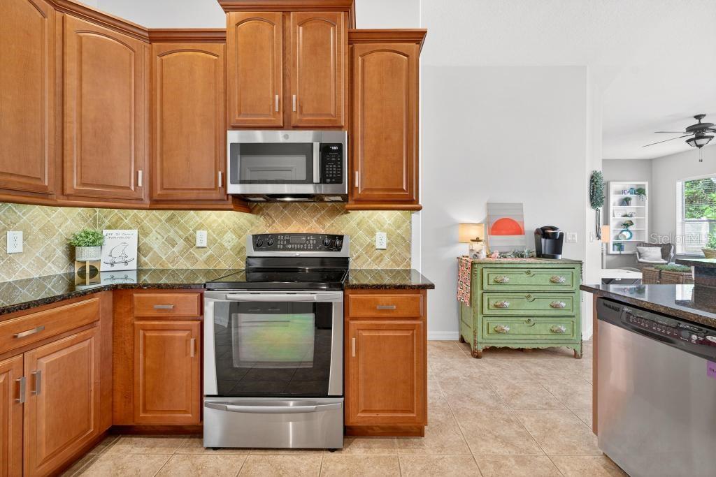 404 THOROUGHBRED WAY, DELAND, FL, 32724