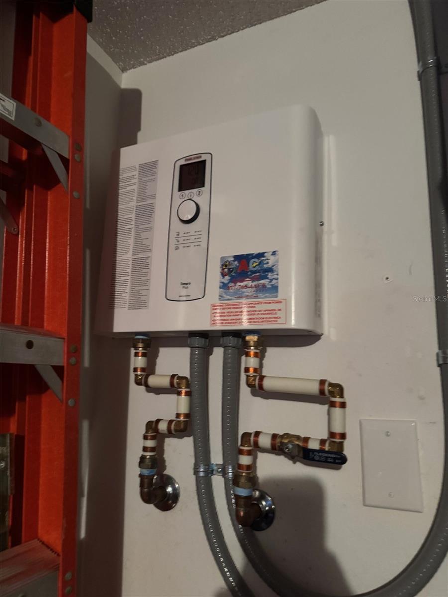 SPRING LAKE, ORLANDO, FL, 32824