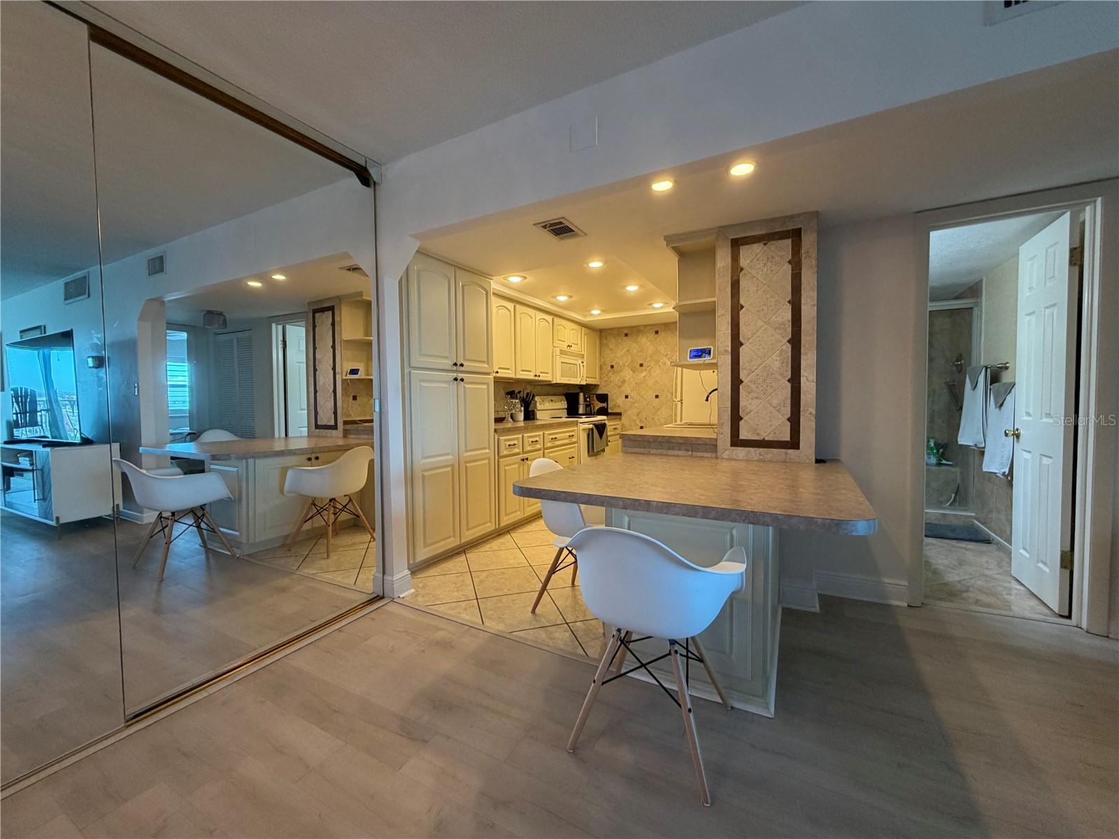 400 64TH AVE #1204, ST PETE BEACH, FL, 33706