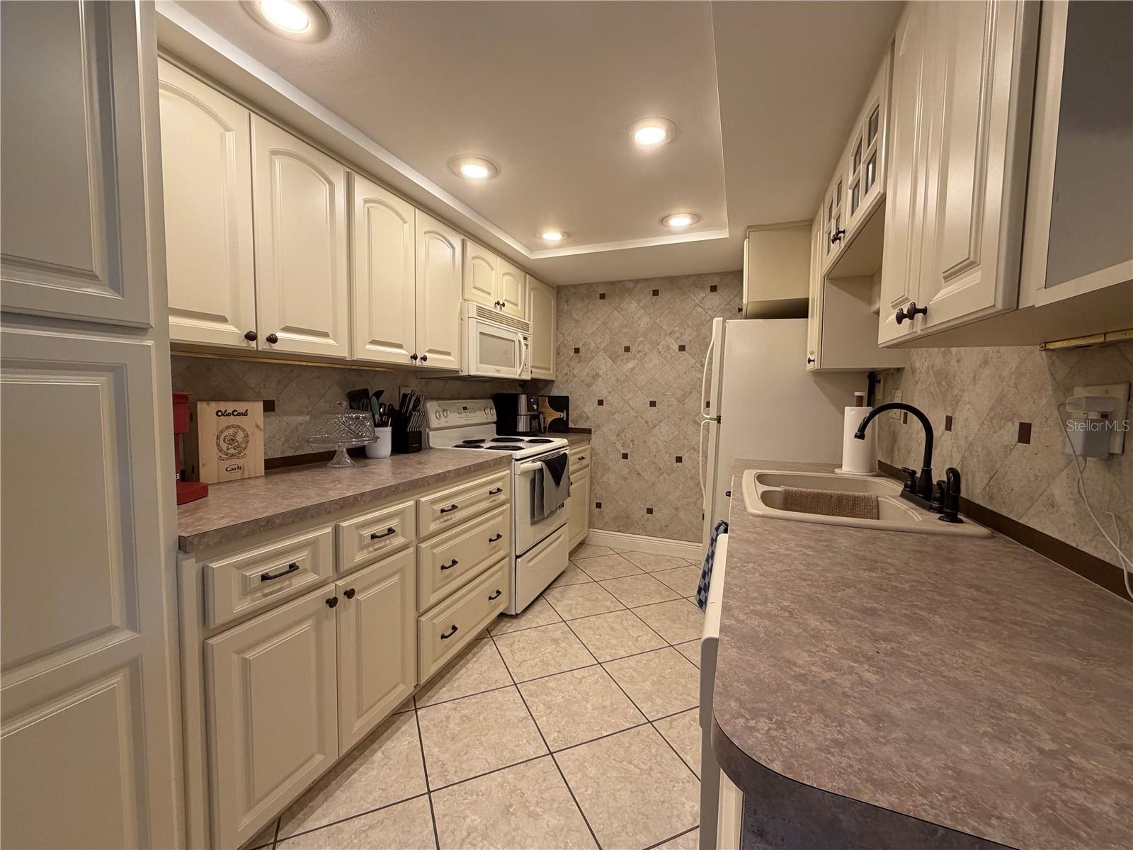 400 64TH AVE #1204, ST PETE BEACH, FL, 33706