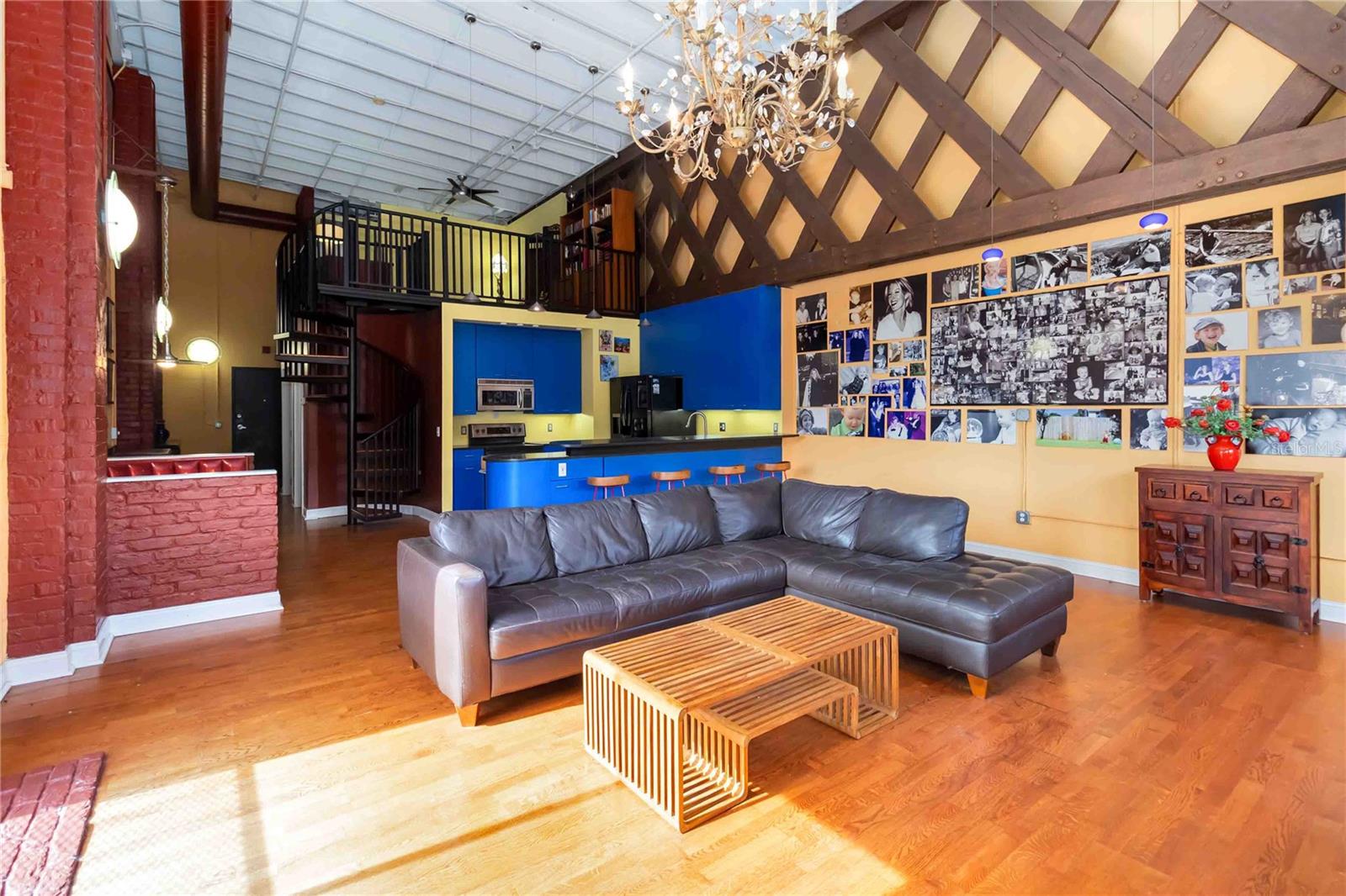 62 W COLONIAL DR #301, ORLANDO, FL, 32801