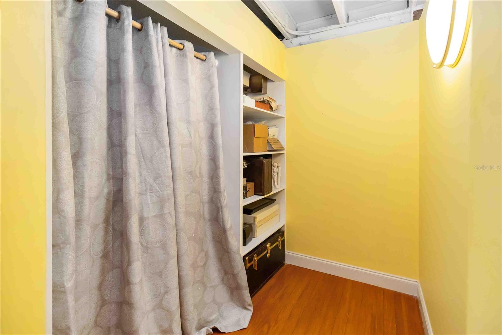 62 W COLONIAL DR #301, ORLANDO, FL, 32801