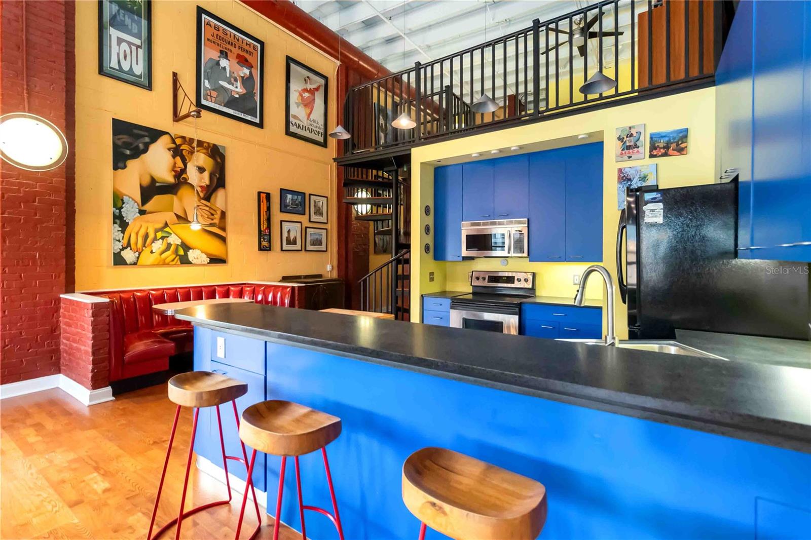 62 W COLONIAL DR #301, ORLANDO, FL, 32801