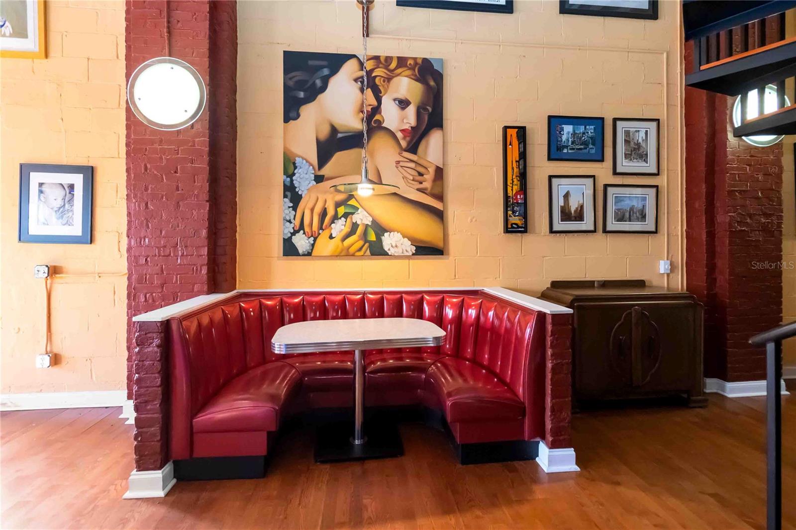 62 W COLONIAL DR #301, ORLANDO, FL, 32801