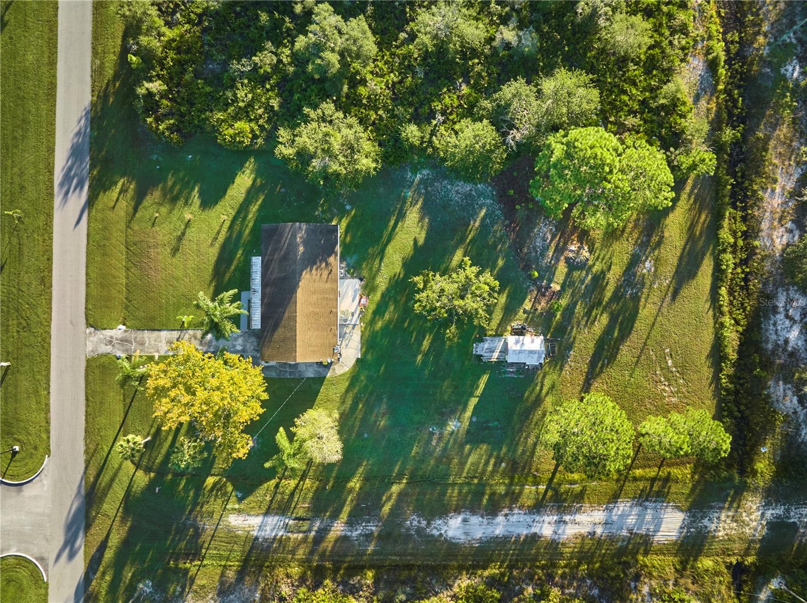 2471 PARK AVE, INDIAN LAKE ESTATES, FL, 33855