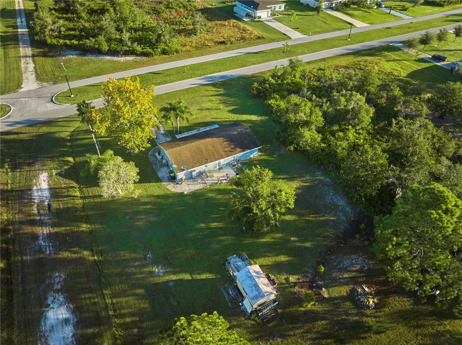 2471 PARK AVE, INDIAN LAKE ESTATES, FL, 33855