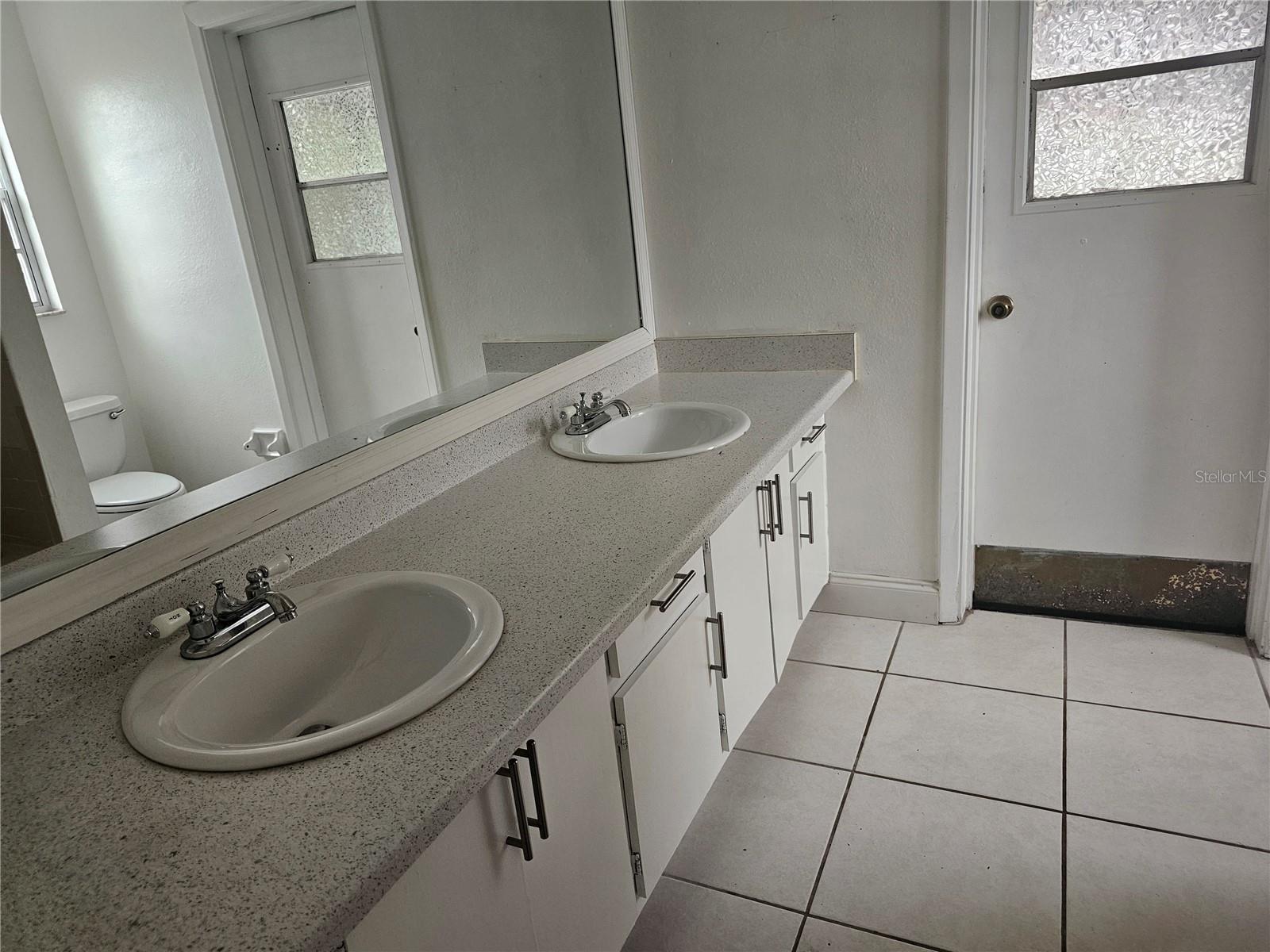 112 ROCK LAKE RD, LONGWOOD, FL, 32750