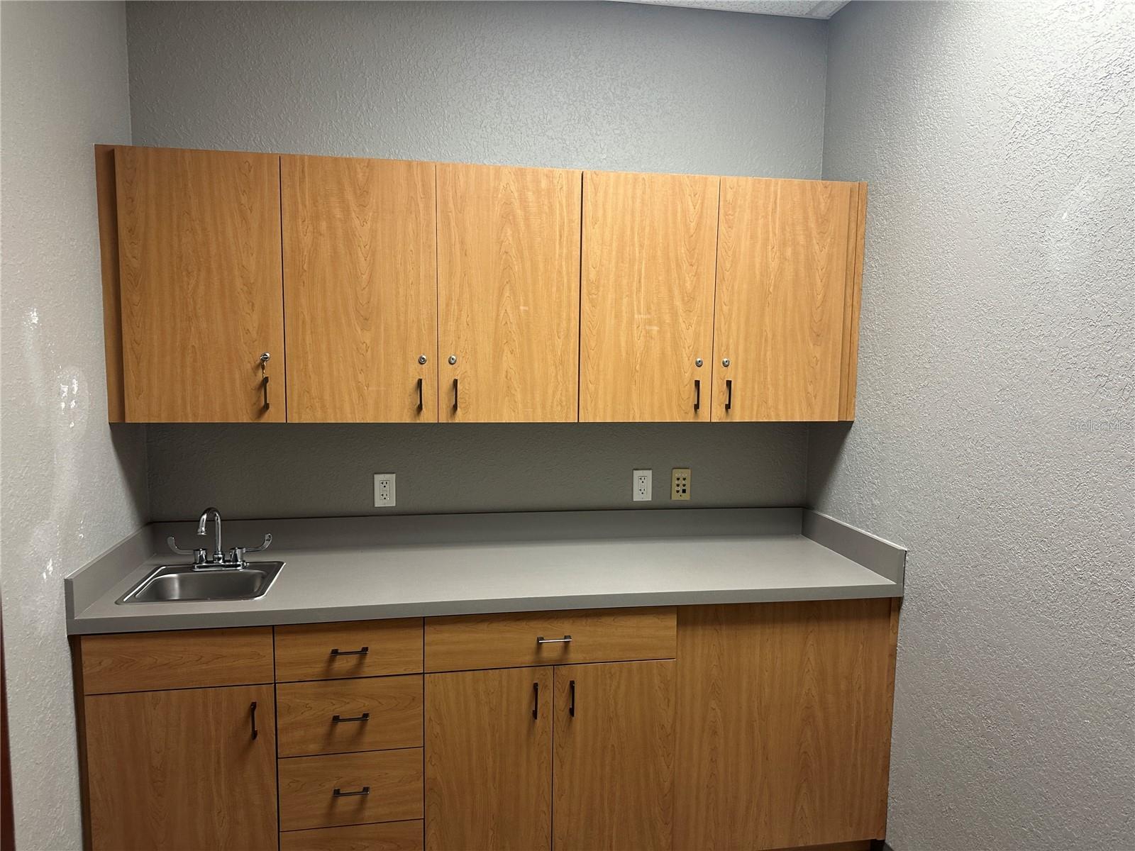 1720 SE 16TH AVE #300, OCALA, FL, 34471