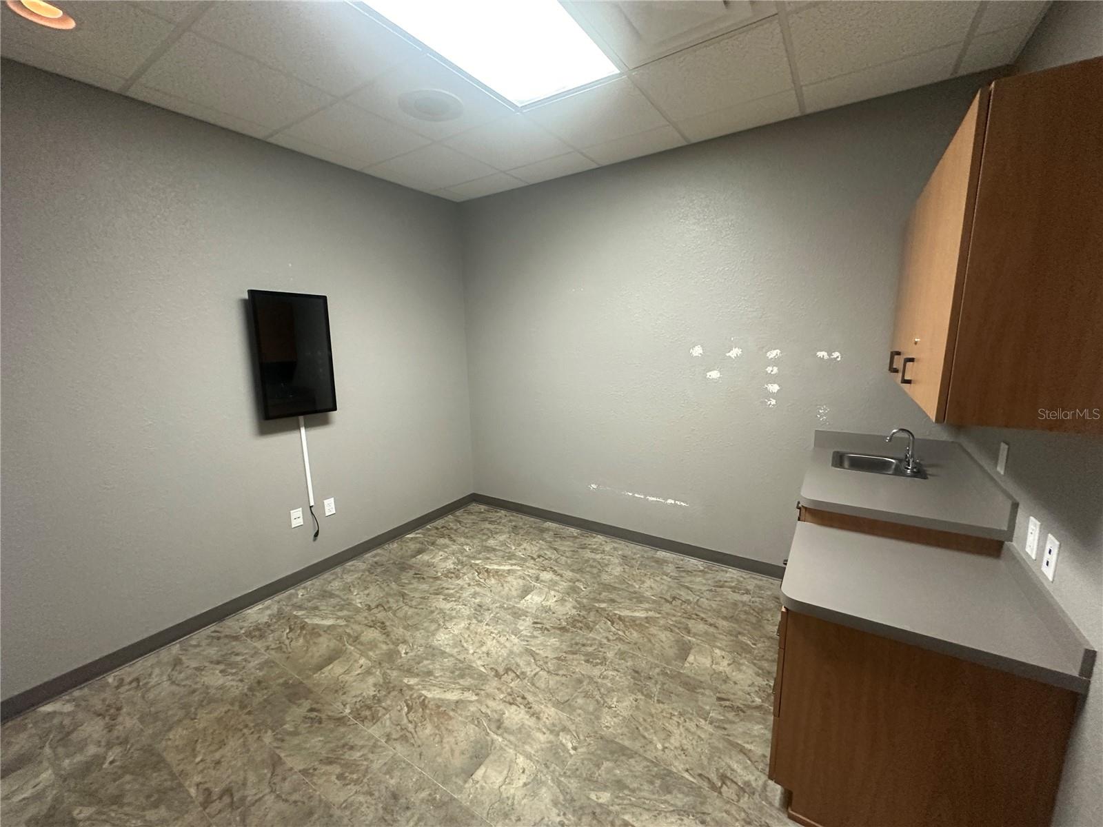 1720 SE 16TH AVE #300, OCALA, FL, 34471