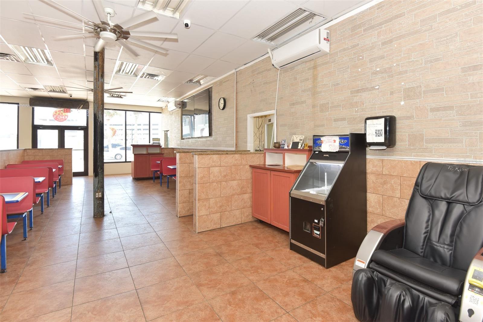 615 SEABREEZE BLVD, DAYTONA BEACH, FL, 32118