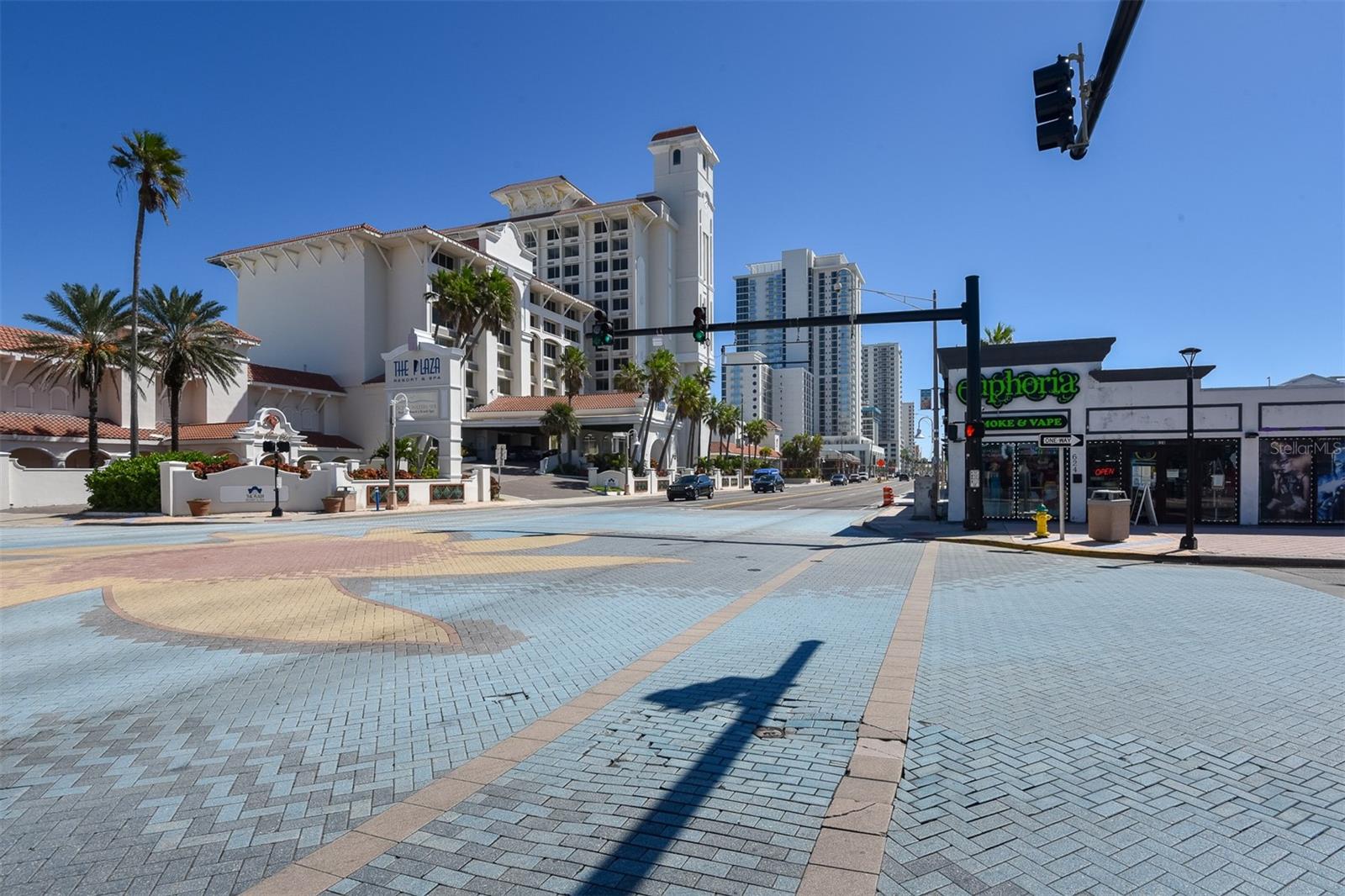 615 SEABREEZE BLVD, DAYTONA BEACH, FL, 32118