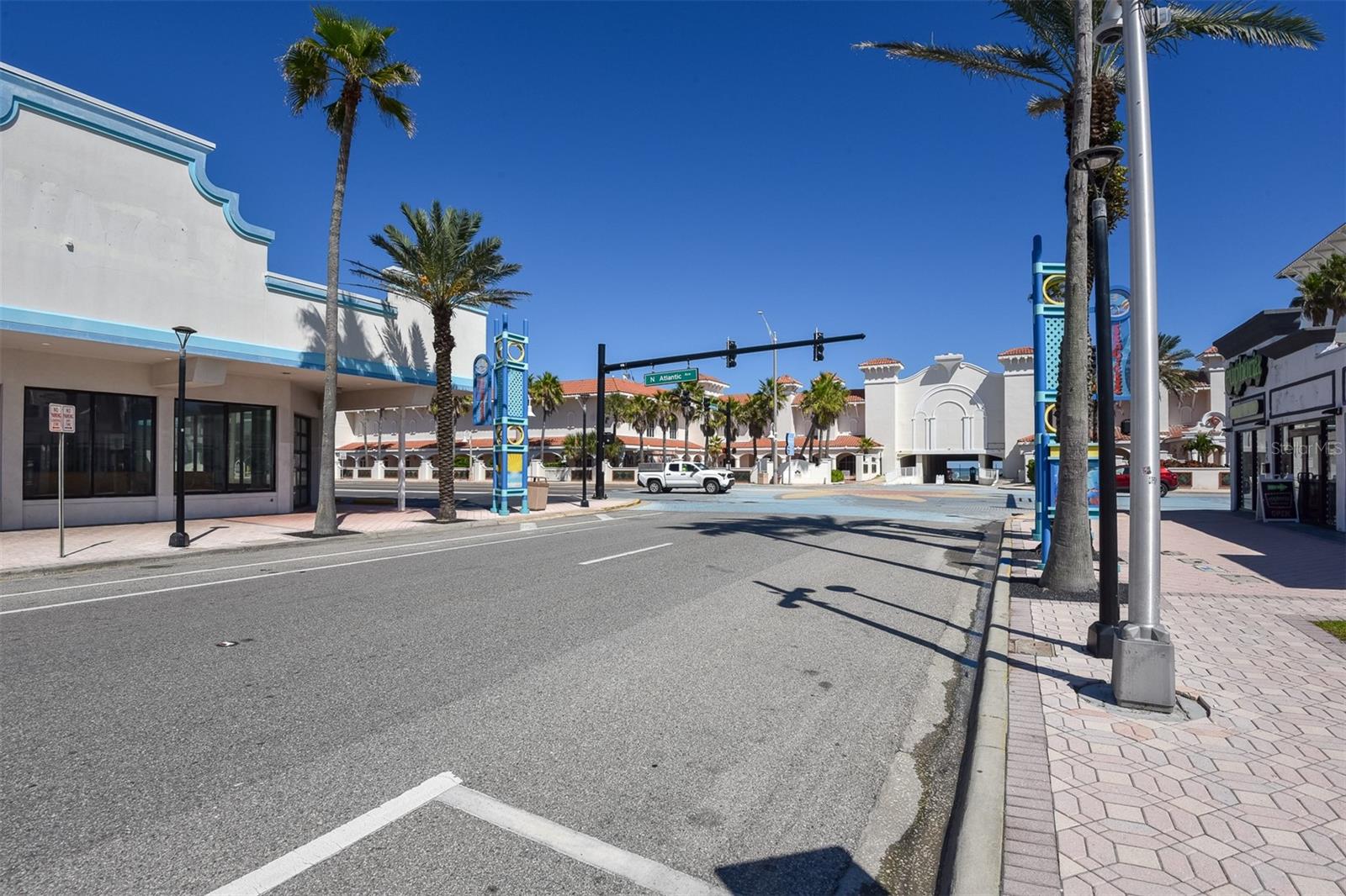 615 SEABREEZE BLVD, DAYTONA BEACH, FL, 32118