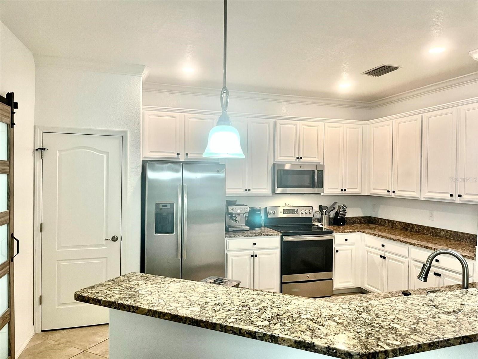 6836 WILD LAKE TER, BRADENTON, FL, 34212