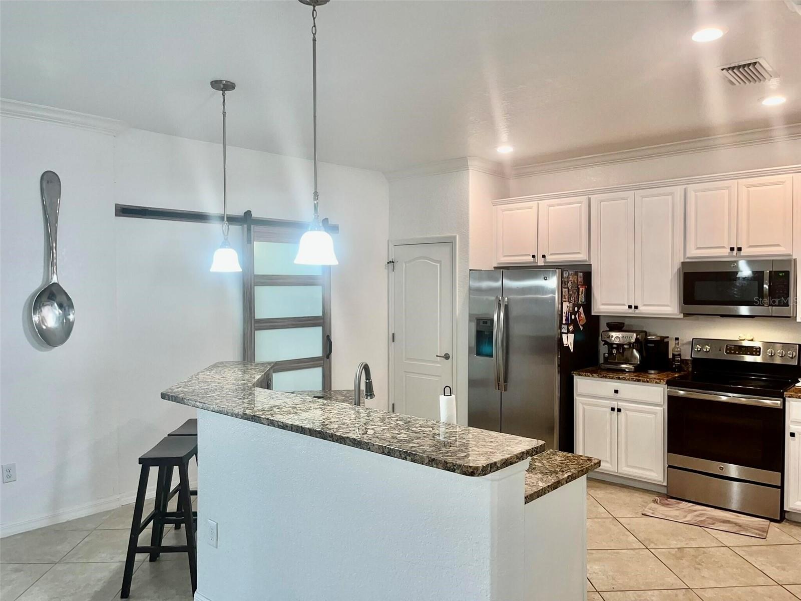 6836 WILD LAKE TER, BRADENTON, FL, 34212