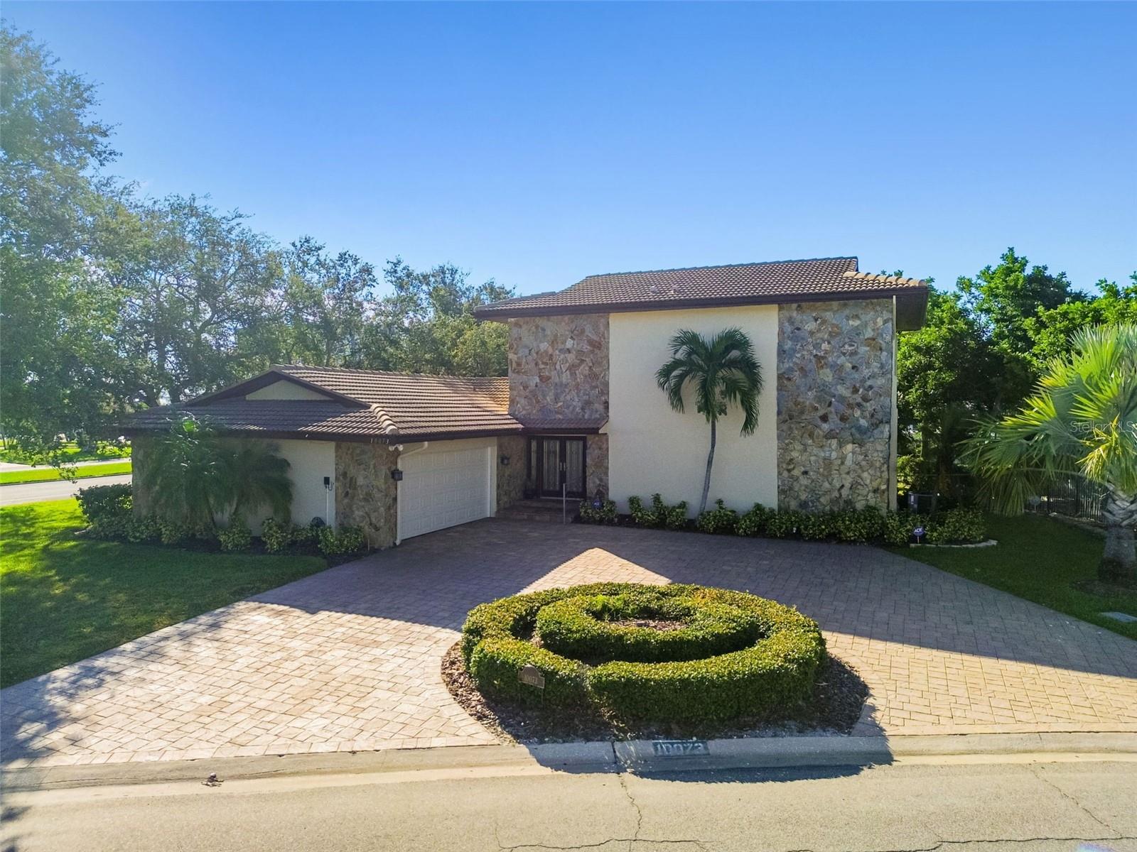 10073 S YACHT CLUB DR, TREASURE ISLAND, FL, 33706