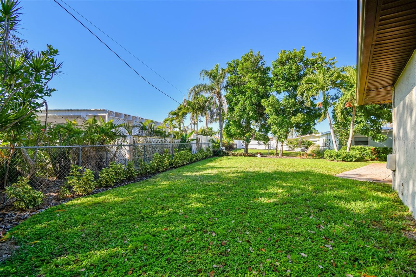 10073 S YACHT CLUB DR, TREASURE ISLAND, FL, 33706