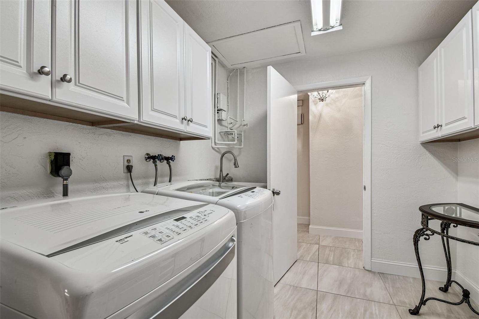 10073 S YACHT CLUB DR, TREASURE ISLAND, FL, 33706