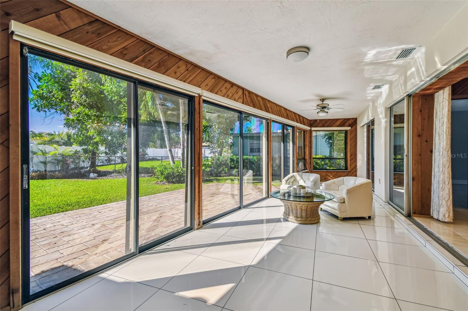 10073 S YACHT CLUB DR, TREASURE ISLAND, FL, 33706