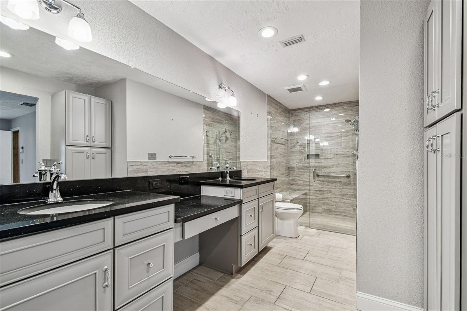 10073 S YACHT CLUB DR, TREASURE ISLAND, FL, 33706