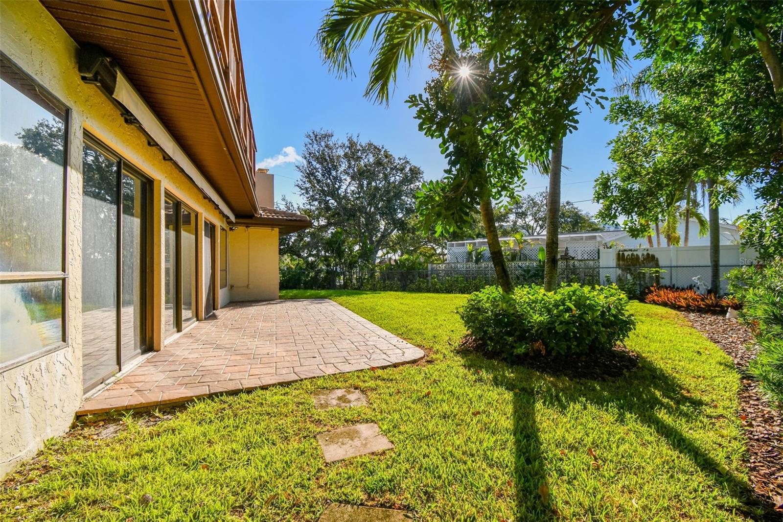 10073 S YACHT CLUB DR, TREASURE ISLAND, FL, 33706