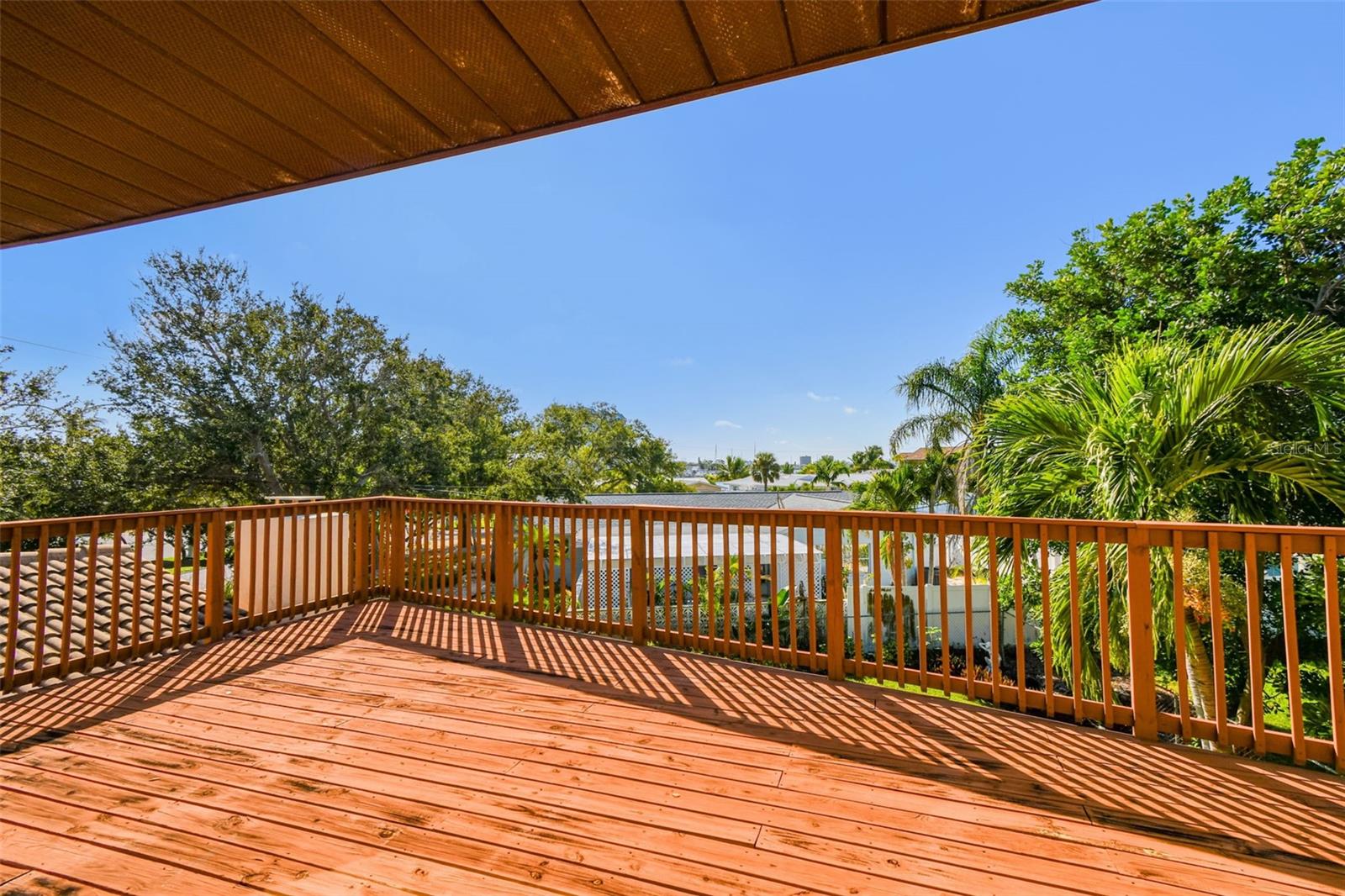 10073 S YACHT CLUB DR, TREASURE ISLAND, FL, 33706