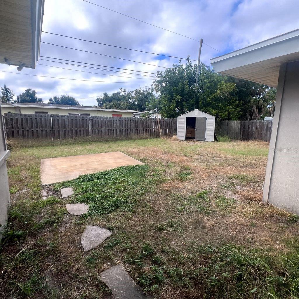 1832 GREENHILL DR, CLEARWATER, FL, 33755