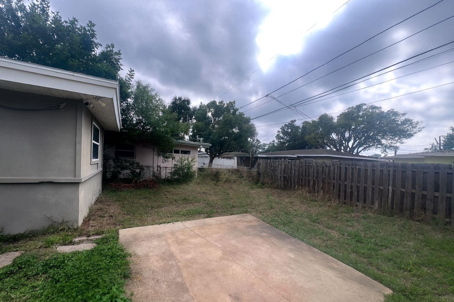 1832 GREENHILL DR, CLEARWATER, FL, 33755