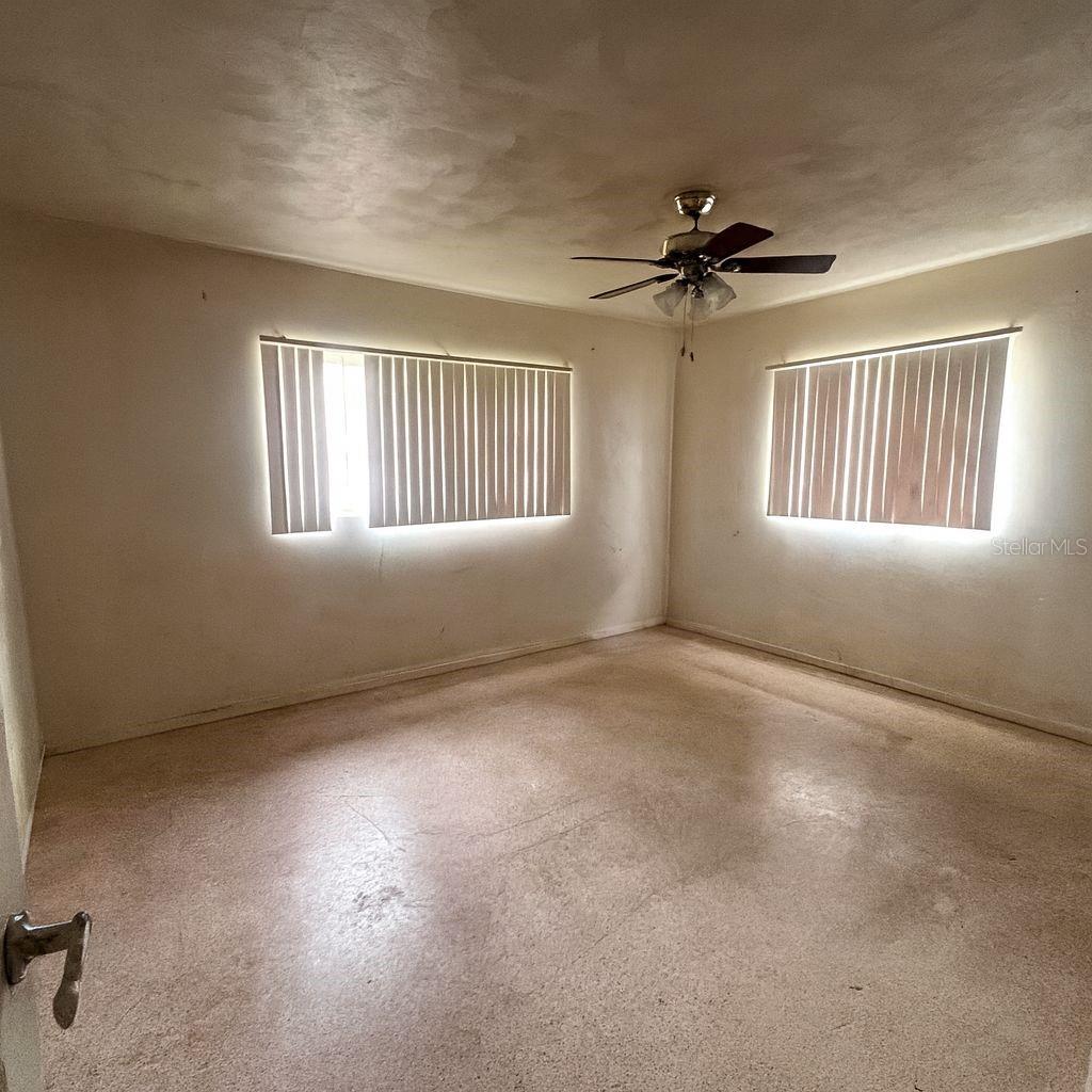 1832 GREENHILL DR, CLEARWATER, FL, 33755