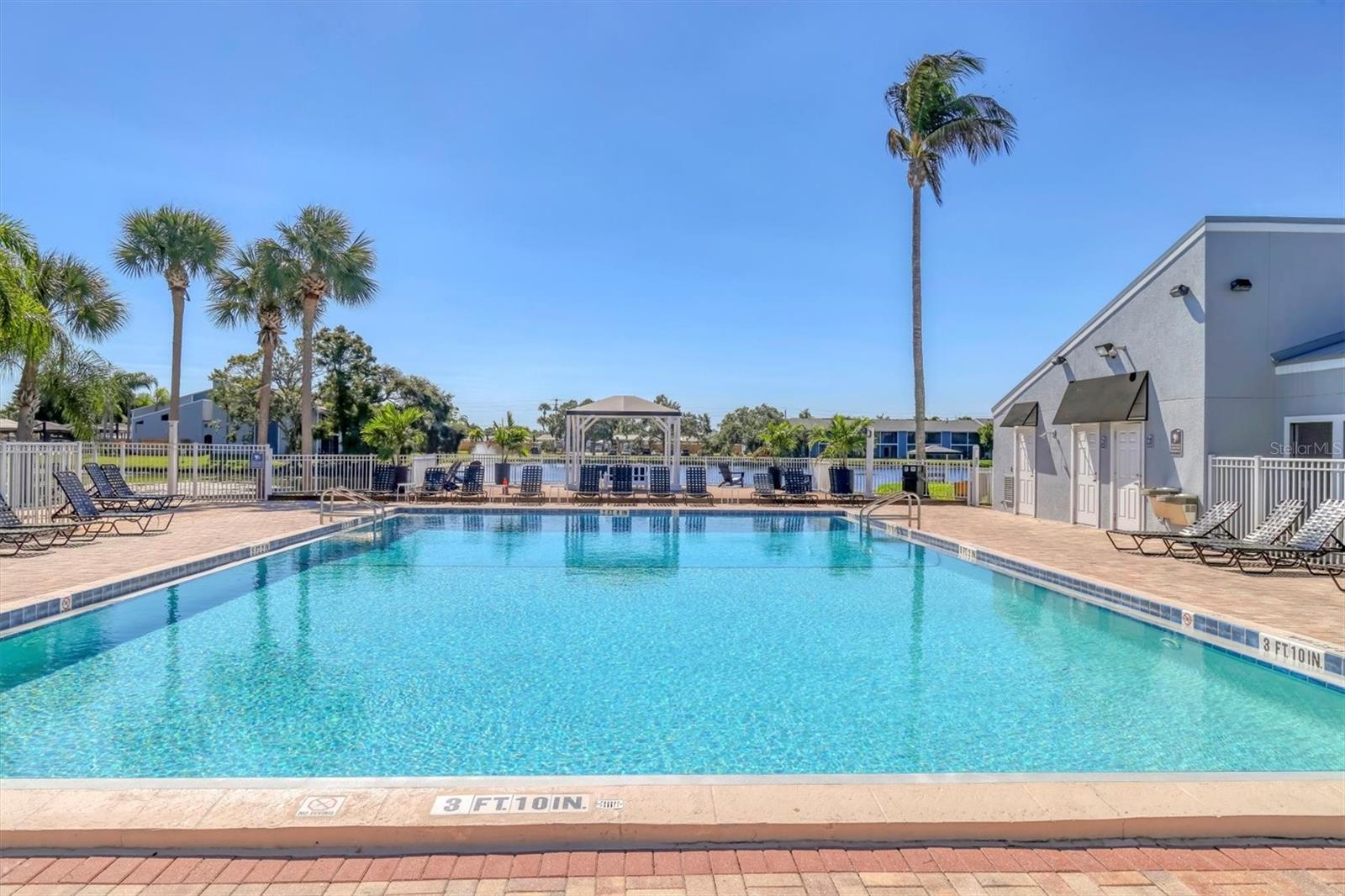 5507 FOUNTAIN LAKE CIR #B203, BRADENTON, FL, 34207