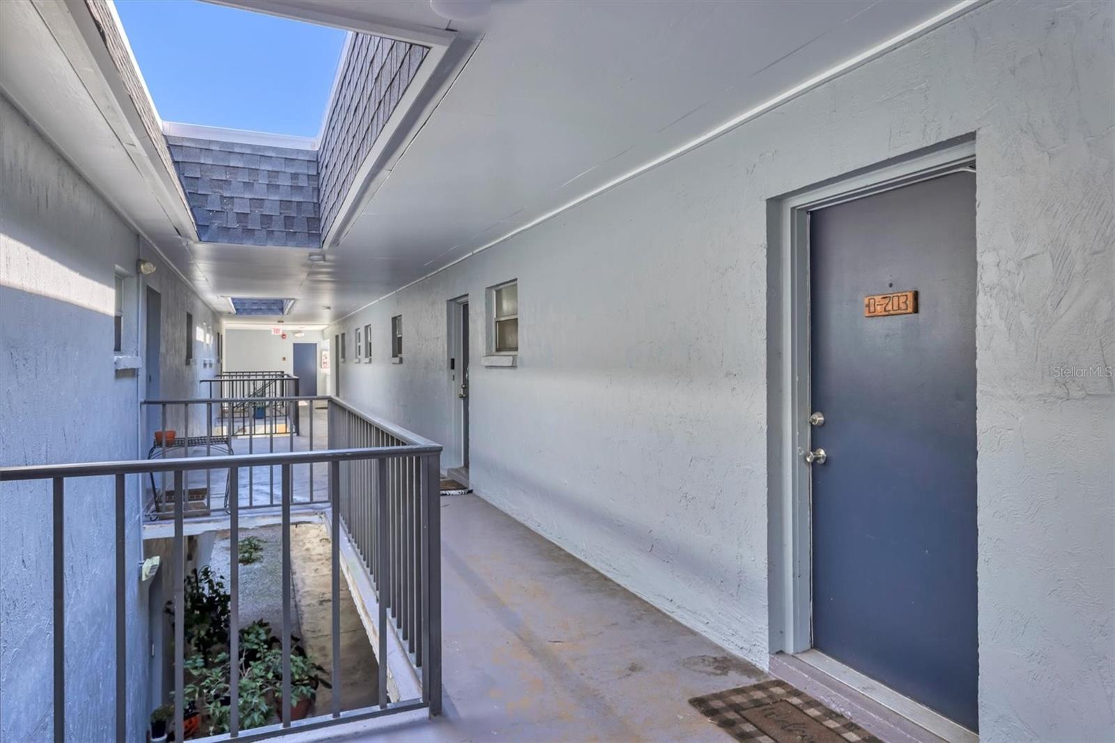 5507 FOUNTAIN LAKE CIR #B203, BRADENTON, FL, 34207