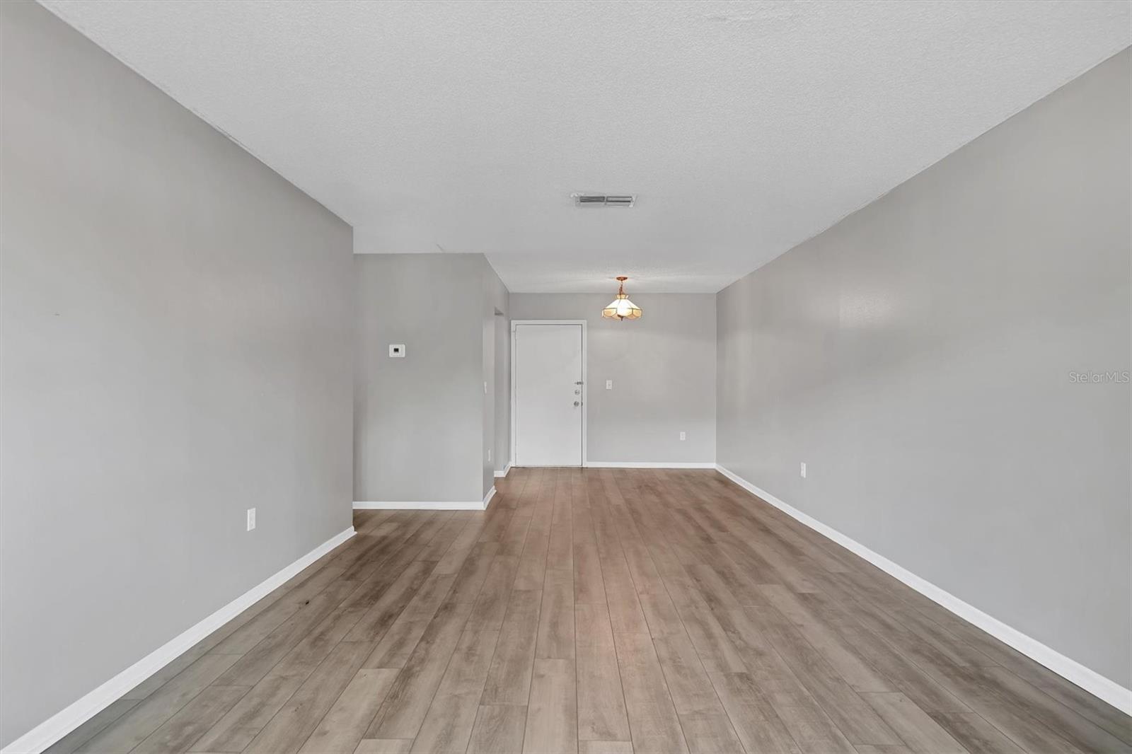 5507 FOUNTAIN LAKE CIR #B203, BRADENTON, FL, 34207