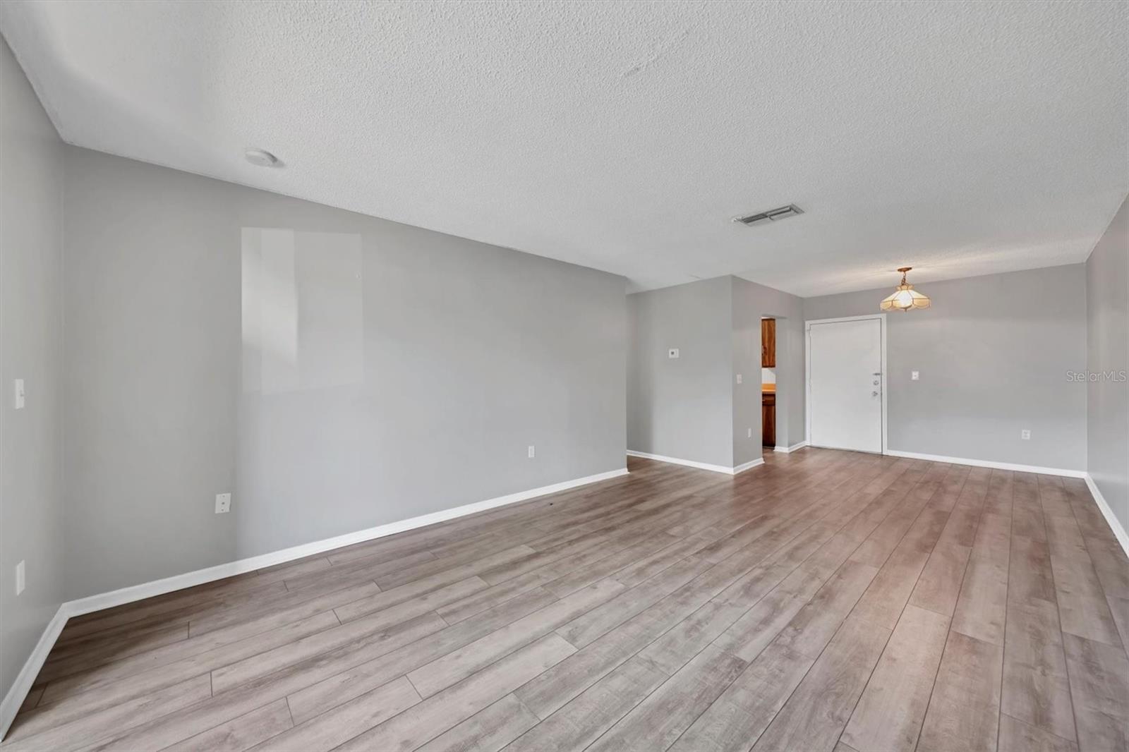 5507 FOUNTAIN LAKE CIR #B203, BRADENTON, FL, 34207