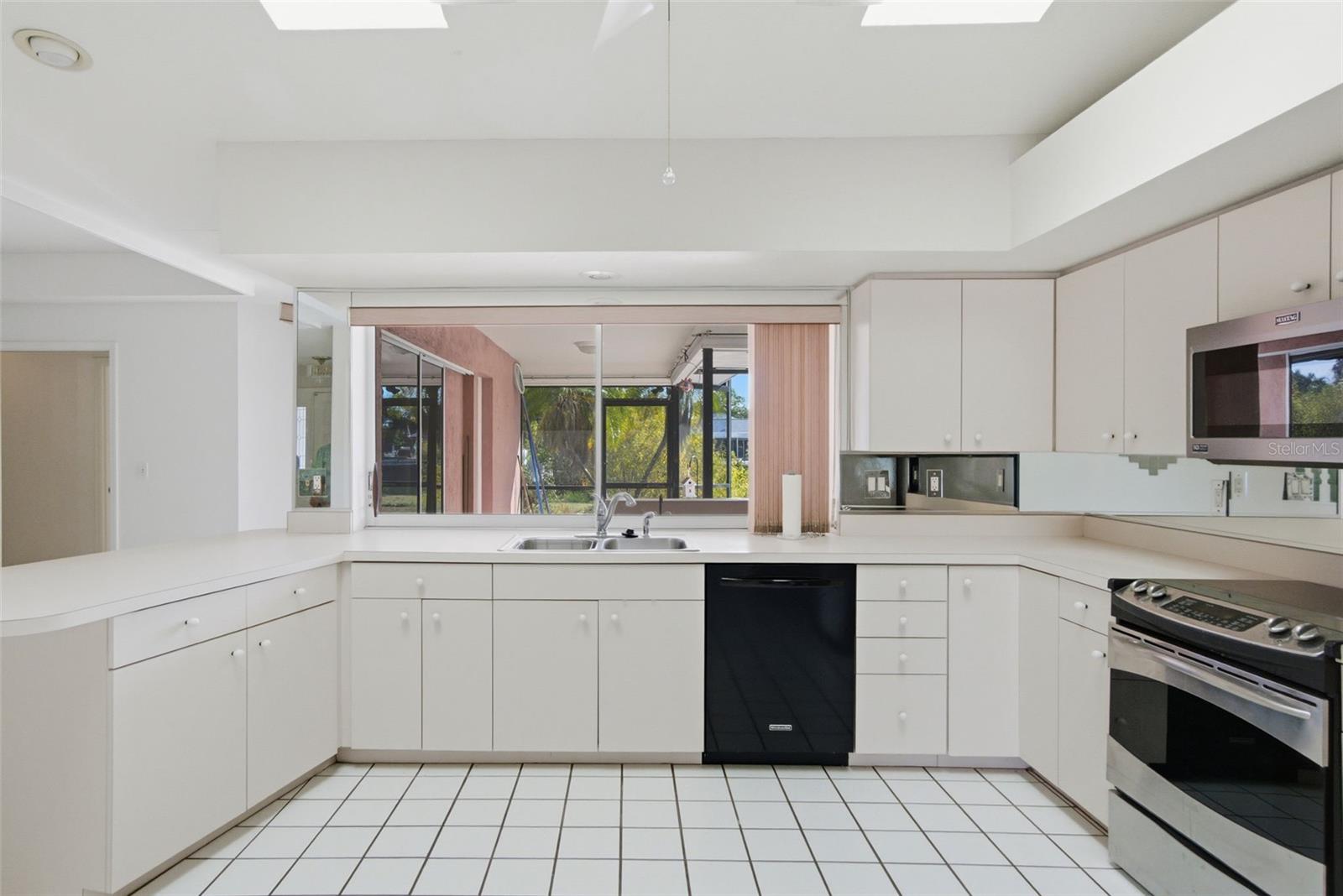 7615 17TH AVE W, BRADENTON, FL, 34209