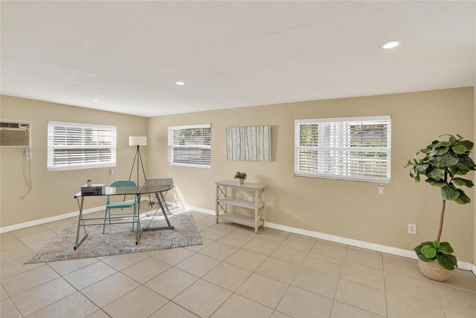 221 FAITHWAY DR, SEFFNER, FL, 33584