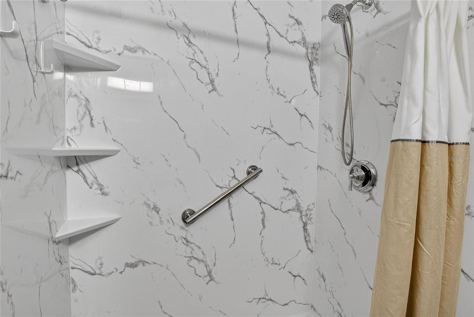 221 FAITHWAY DR, SEFFNER, FL, 33584