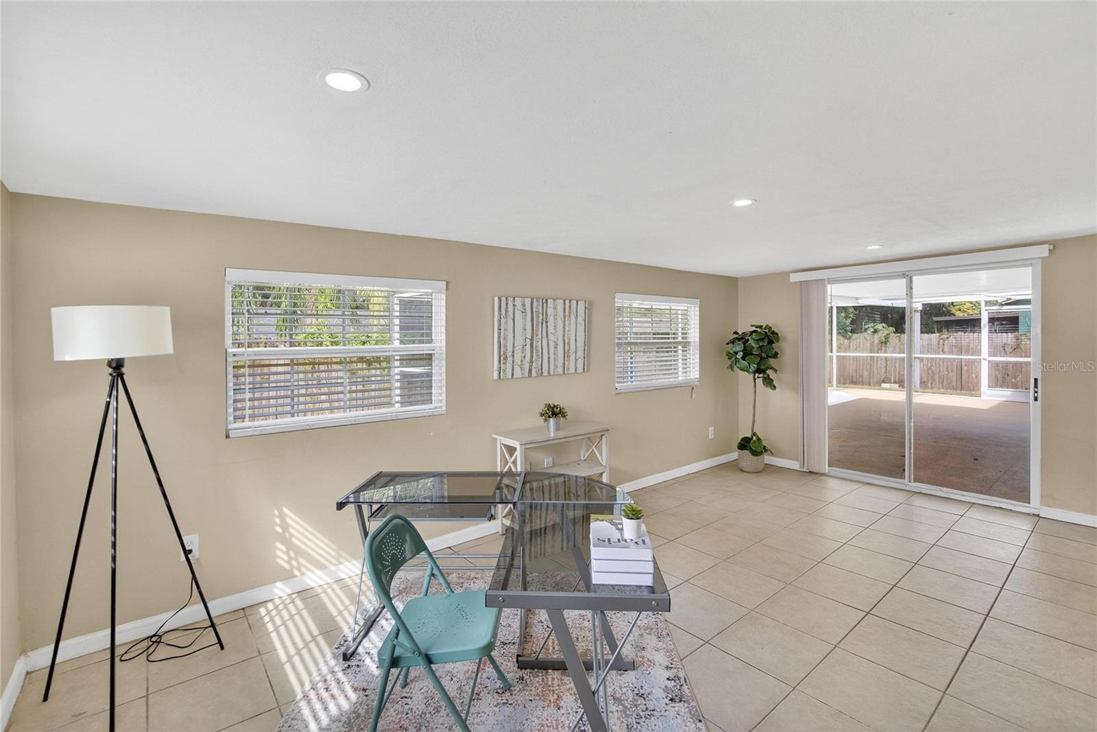 221 FAITHWAY DR, SEFFNER, FL, 33584