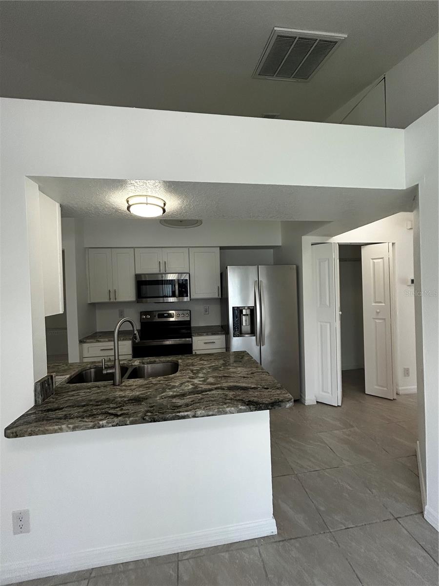 1940 DEBBIE ST, SARASOTA, FL, 34231