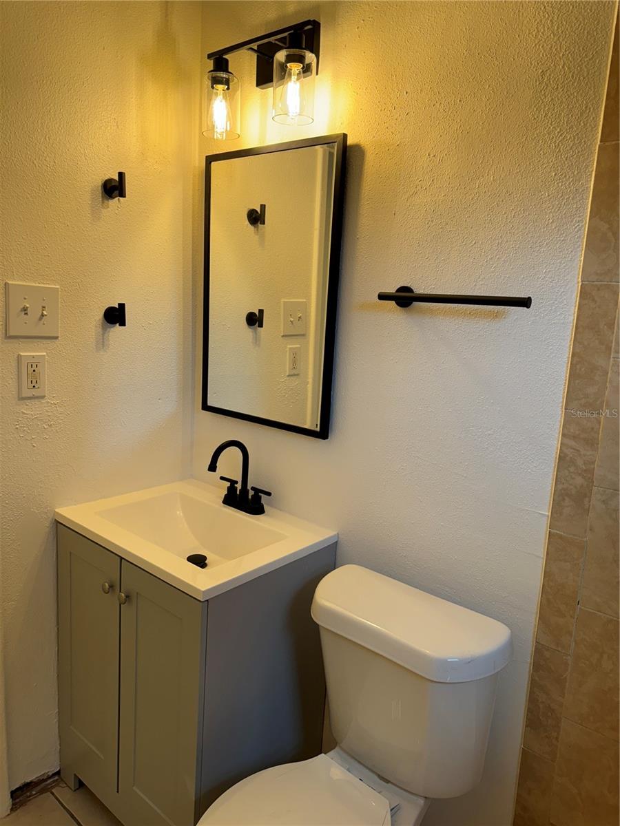 1619 E MARKS DR, TAMPA, FL, 33604