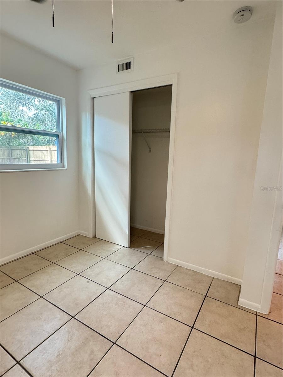 1619 E MARKS DR, TAMPA, FL, 33604