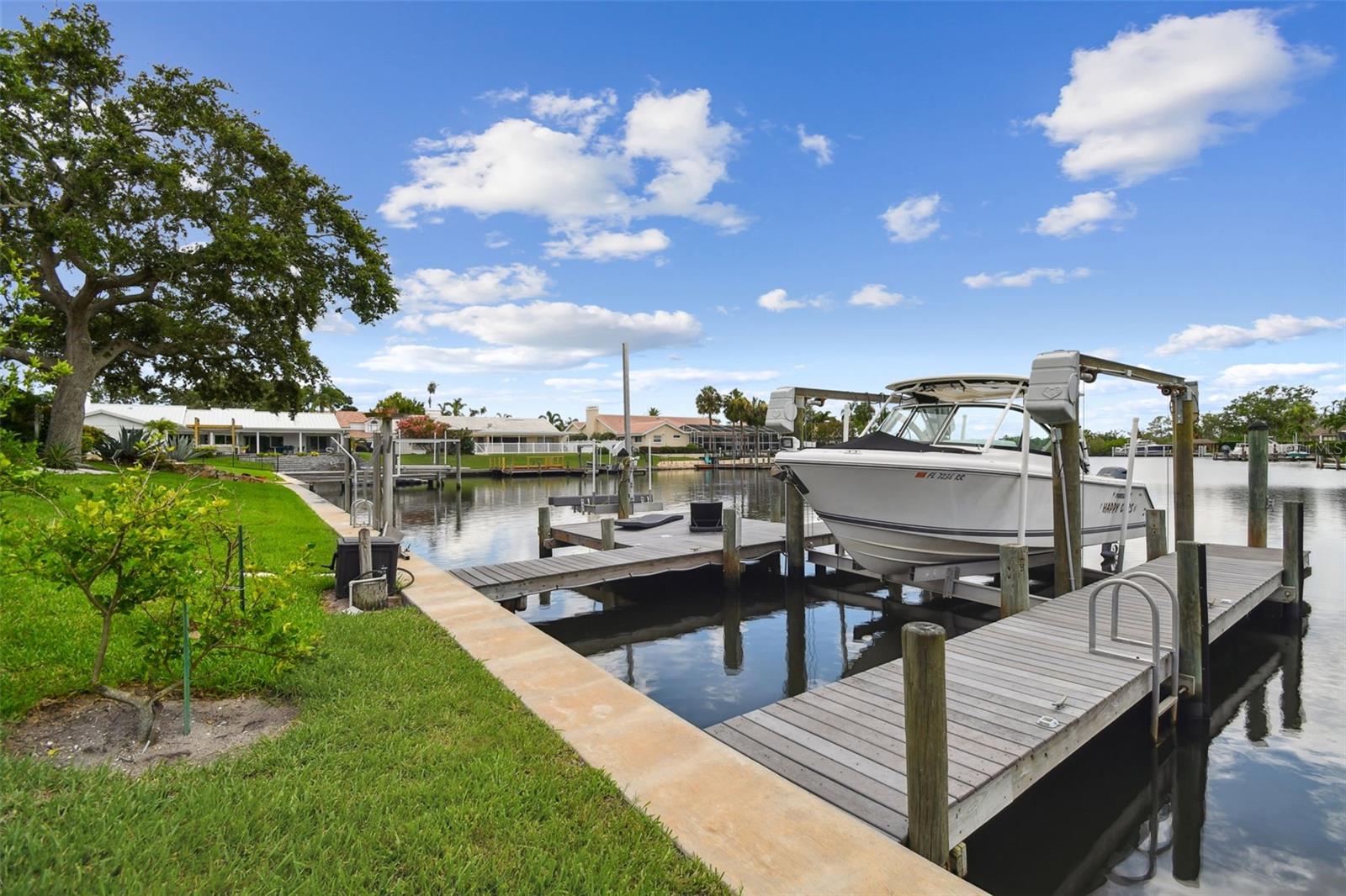 4202 SALTWATER BLVD, TAMPA, FL, 33615