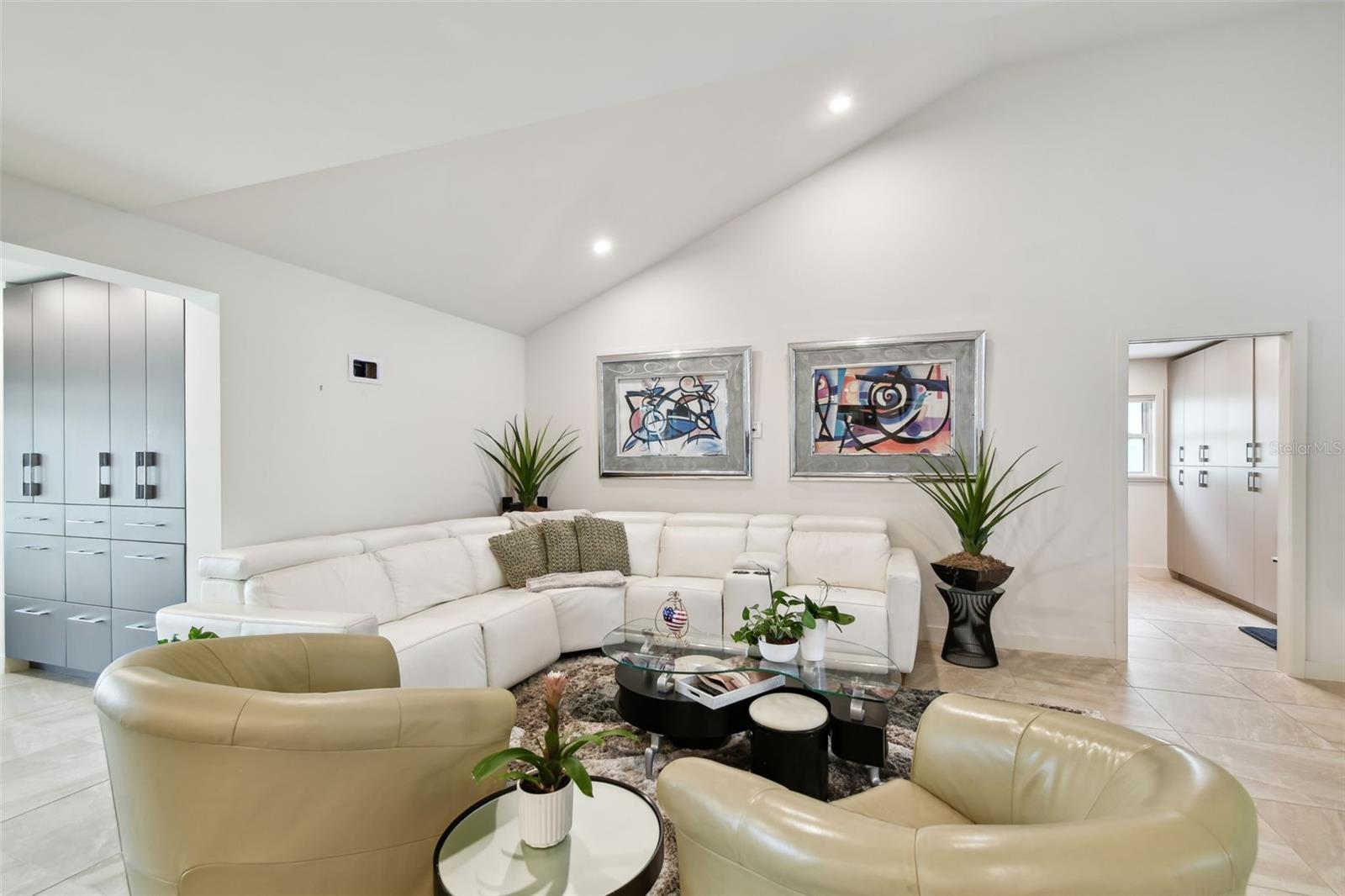 4202 SALTWATER BLVD, TAMPA, FL, 33615