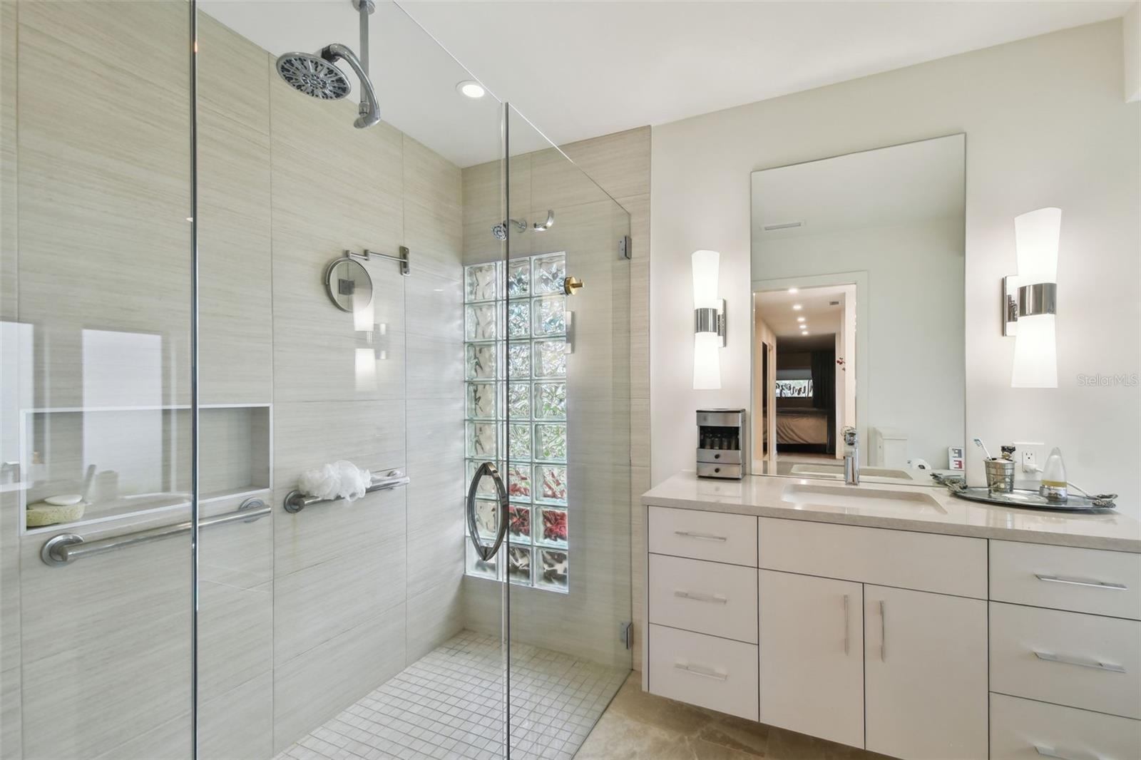 4202 SALTWATER BLVD, TAMPA, FL, 33615