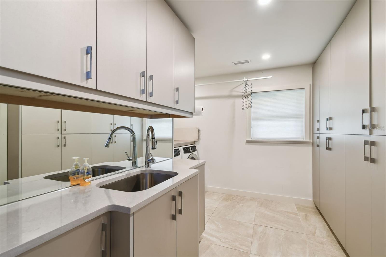 4202 SALTWATER BLVD, TAMPA, FL, 33615