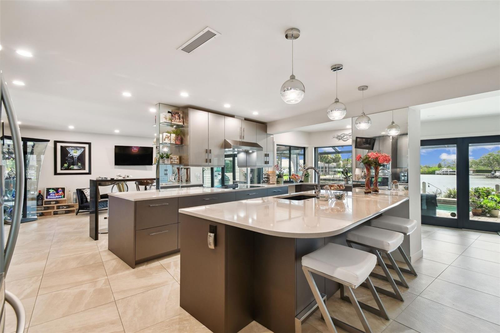 4202 SALTWATER BLVD, TAMPA, FL, 33615