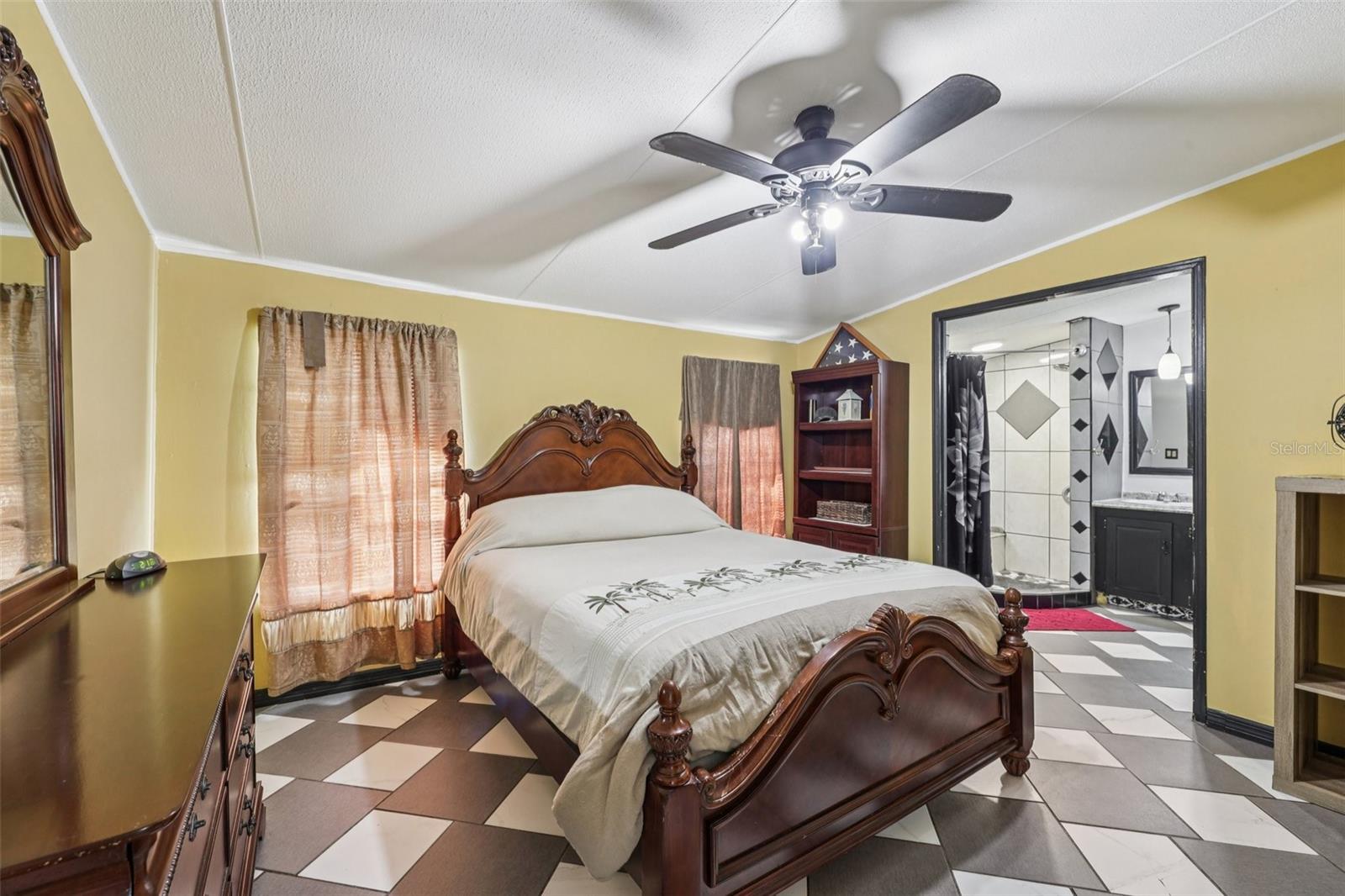 9644 LAKE DR, NEW PORT RICHEY, FL, 34654