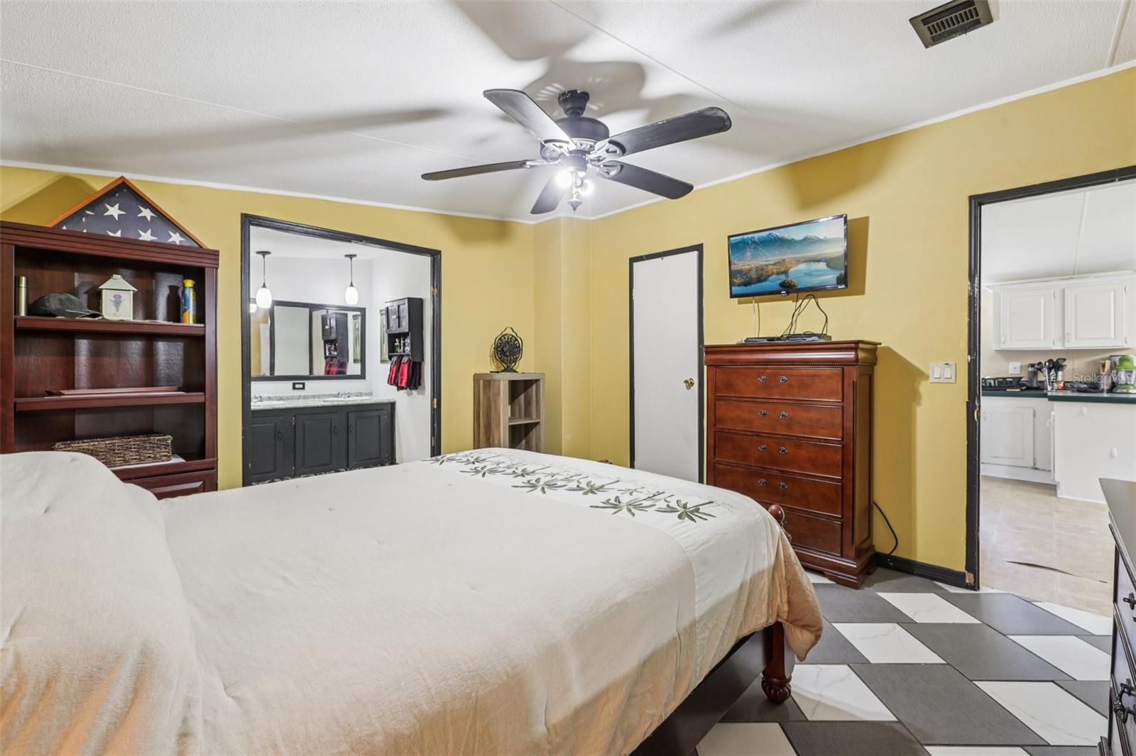 9644 LAKE DR, NEW PORT RICHEY, FL, 34654