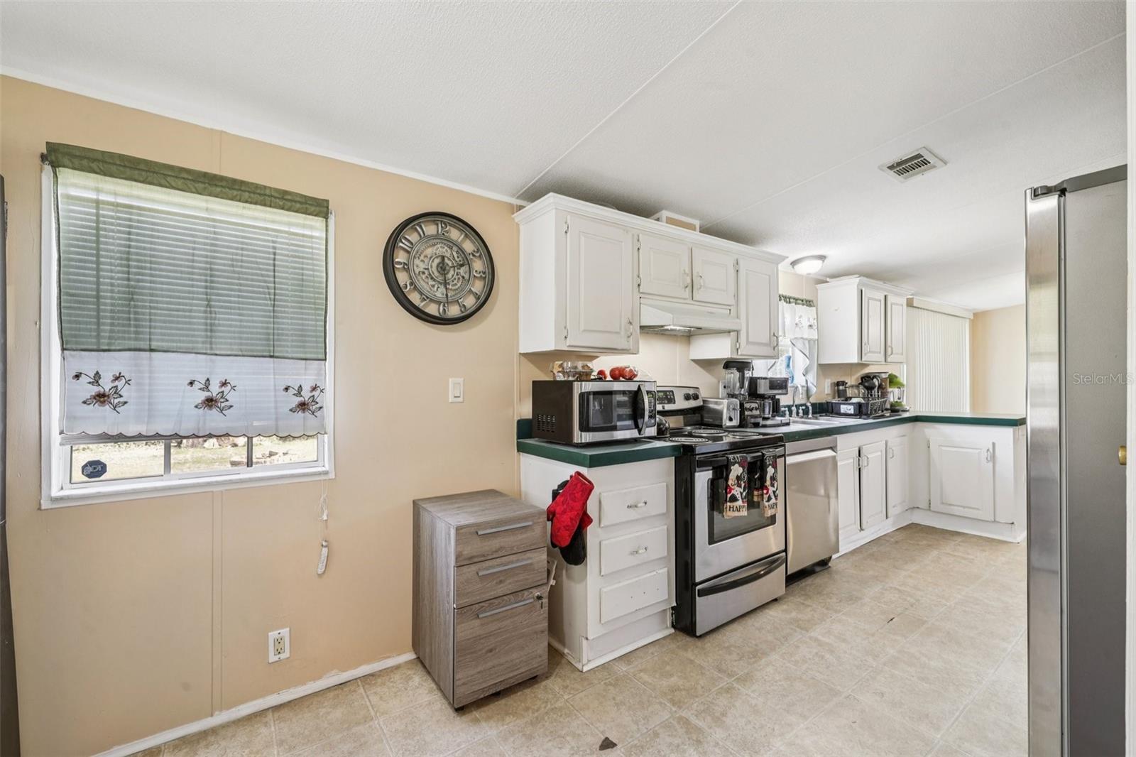 9644 LAKE DR, NEW PORT RICHEY, FL, 34654